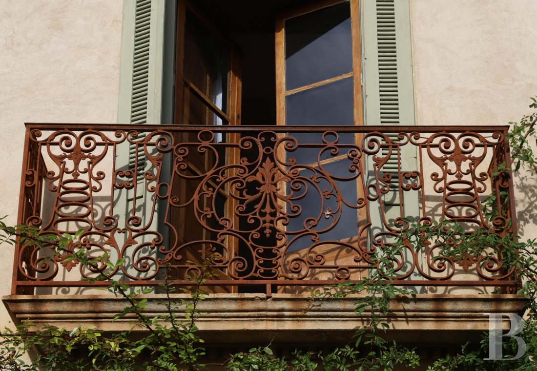 A traditional yet bold village house in the Alpes-de-Haute-Provence, to the south of Forcalquier - photo  n°49